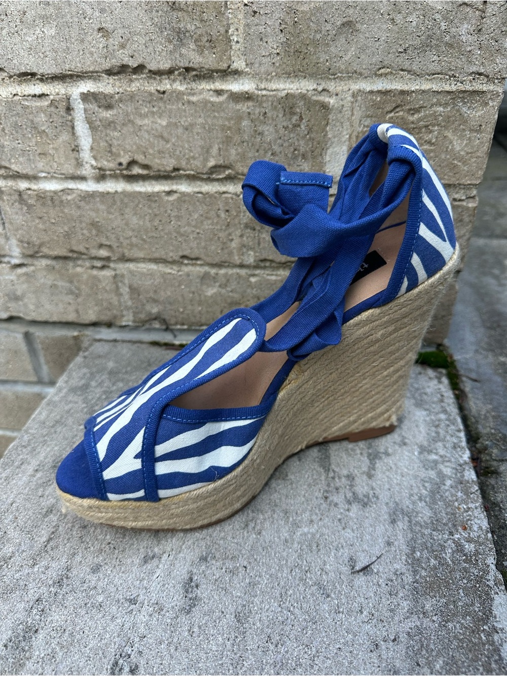 Theme Wedges - Picture 4 of 7